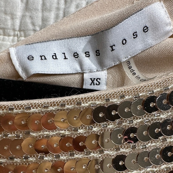 Endless Rose Golden Sequin Party Ready Long Sleeve Top V Neck Back Size XS NWT - Picture 2 of 8